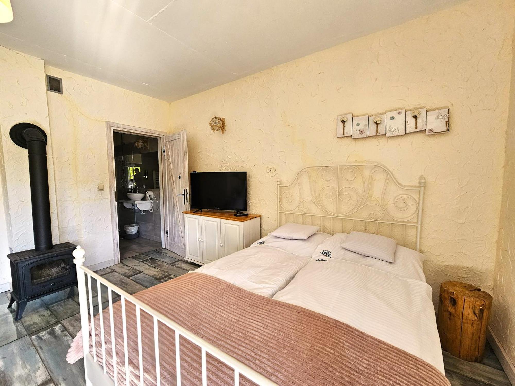Chata W Bieszczadzie Apartamenty I Domki Z Sauna Bieszczady Polańczyk Exterior foto